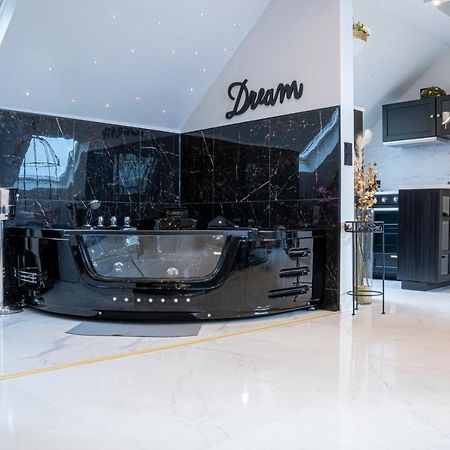 Exquisites Loft Mit Whirlpool Apartment ฮาเกิน ภายนอก รูปภาพ